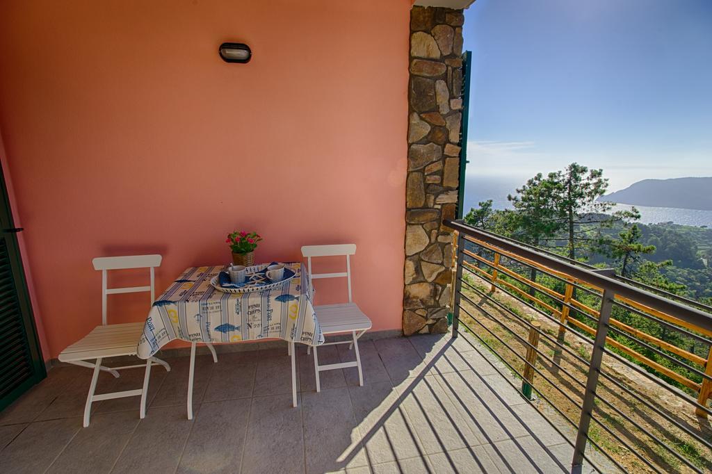 Cade Ventu Vernazza